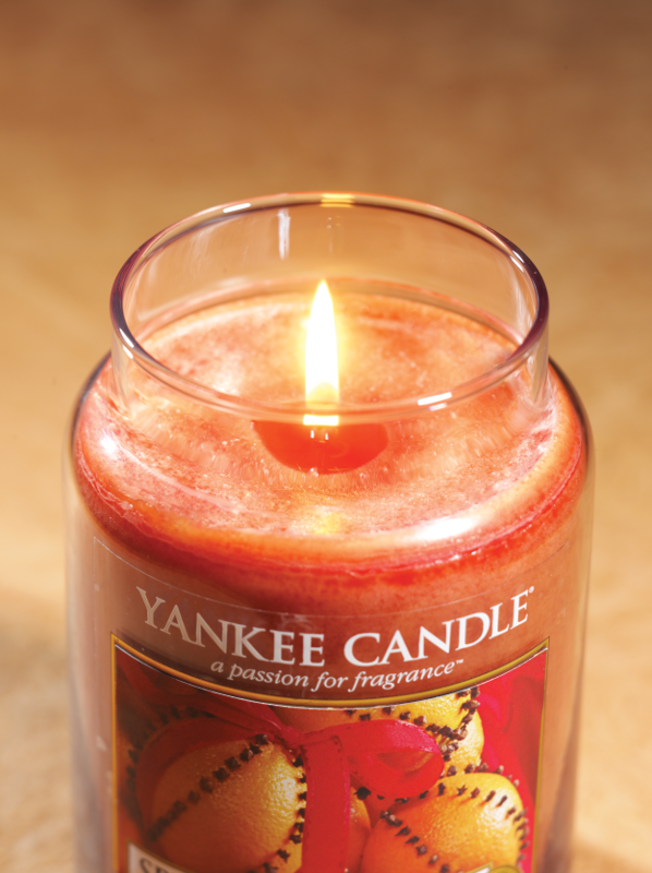 Yankee Candle "Spiced Orange" im großen Glas